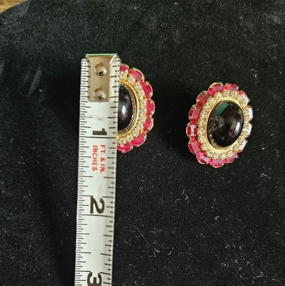 Vintage MMA Crystal & Black Cabachon Earrings. Pierced - Picture 6 of 7